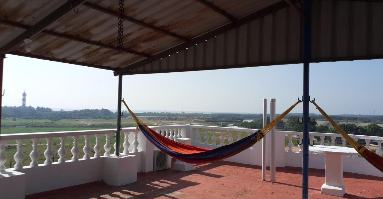 Holi-Wood Guesthouse Pondicherry Exterior photo