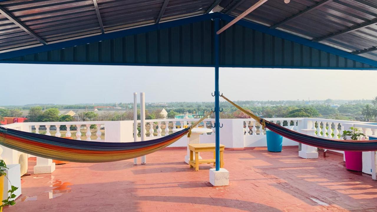 Holi-Wood Guesthouse Pondicherry Exterior photo